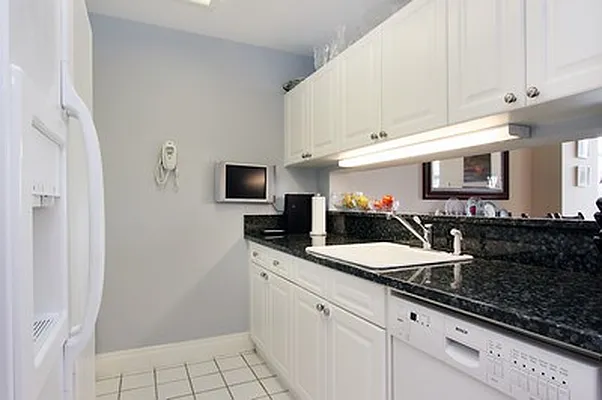 Sold by Citi Habitats | media 34