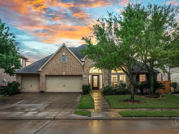 27931 Walsh Crossing Dr, Katy, TX 77494