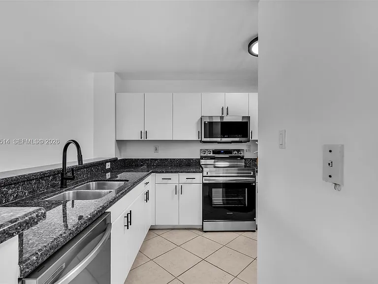 1401 Bay Rd #409 — Photo 8