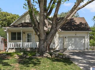 1112 N 66th St, Lincoln, NE 68505