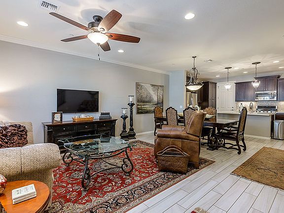 4th image of 2477 W Market Pl
