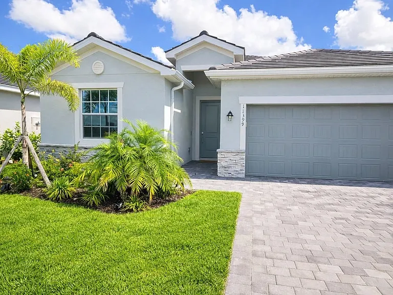 11399 Pinot Dr — Photo 1