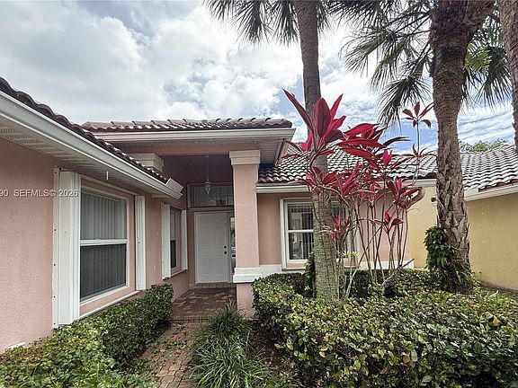 4th image of 5291 Grande Palm Cir