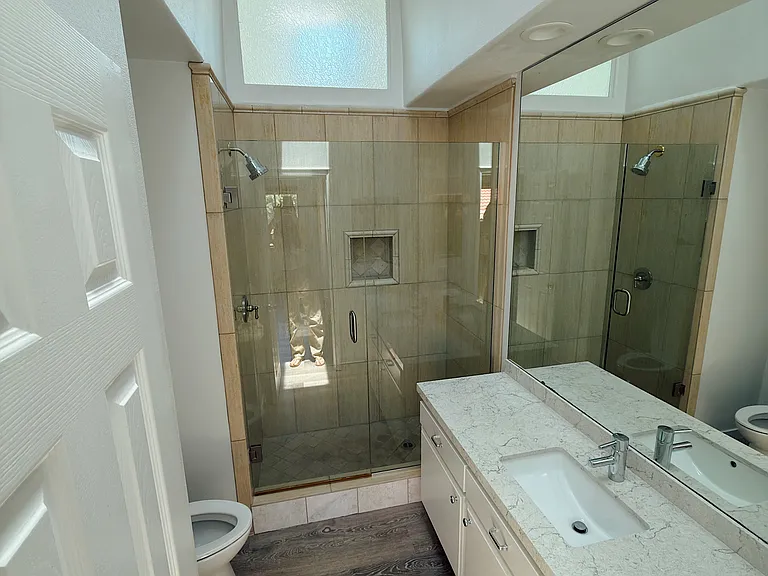 665 Del Parque Dr #E — Photo 10
