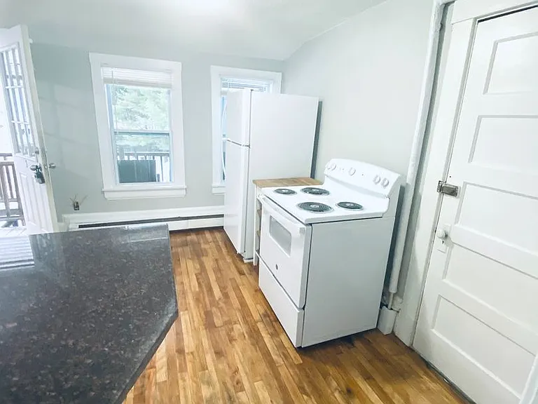 38 Water St — Photo 8