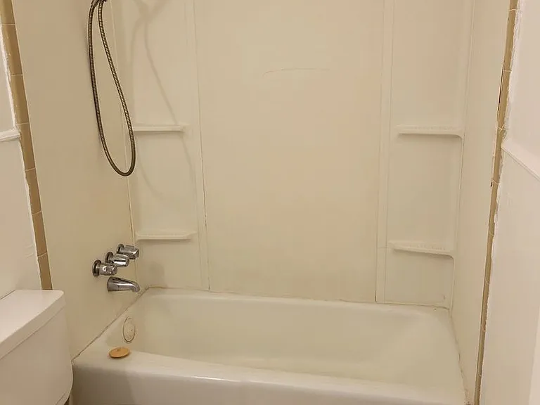 304 Carpenter St — Photo 11