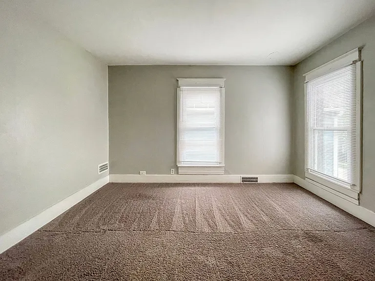 824 W Beechwood Ave — Photo 19