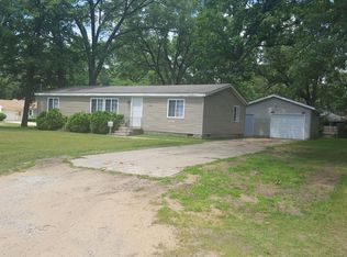 1516 Langeland Ave, Muskegon, MI 49442