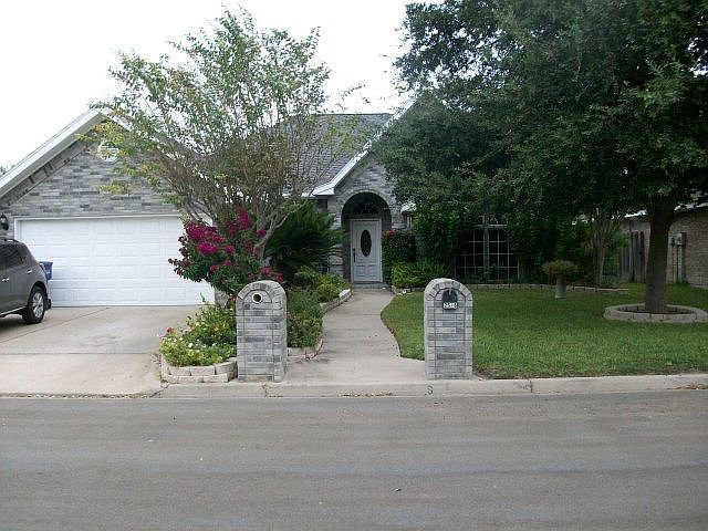1st image of 2616 Pelican Ave