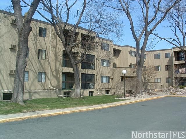 1st image of 4101 Parklawn Ave APT 208