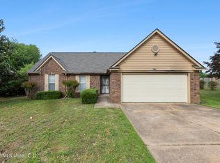 6570 Westbury Ave, Horn Lake, MS 38637