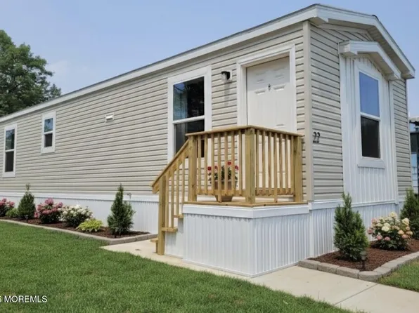 22 John Street, Hazlet, NJ 07734