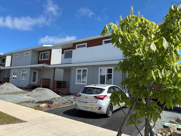34 Berm St, Spryfield, NS B3R 0H2
