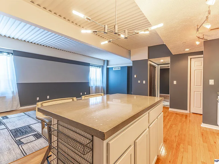 105 N 31st Ave #701 — Photo 8