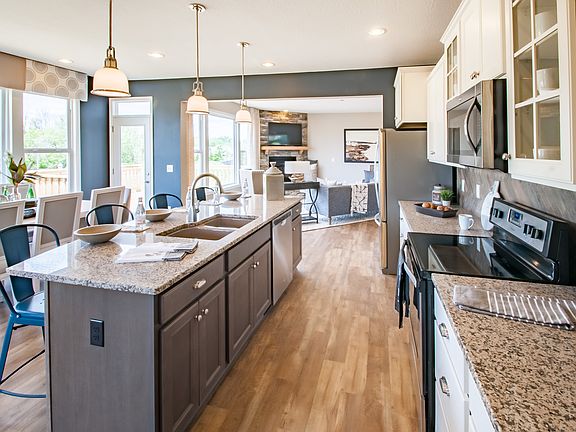 yd0011070000_f210_cc_quinn_dsc8525_interior-HDR