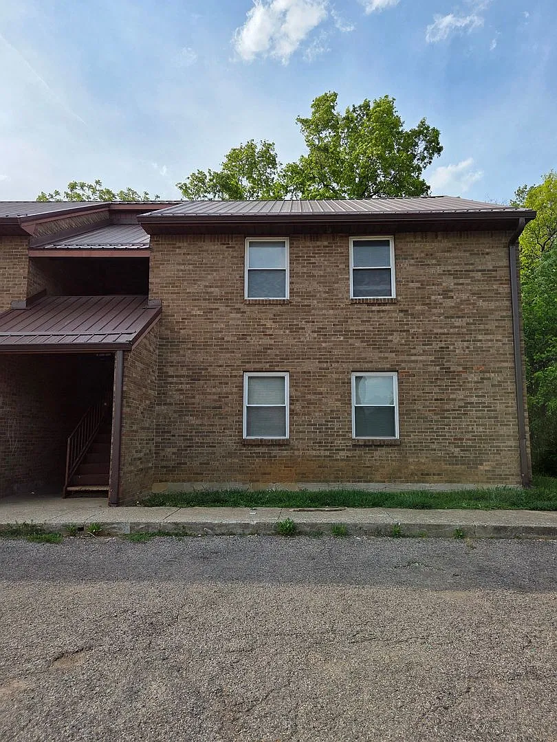 1590 Illinois Rd. — Photo 1