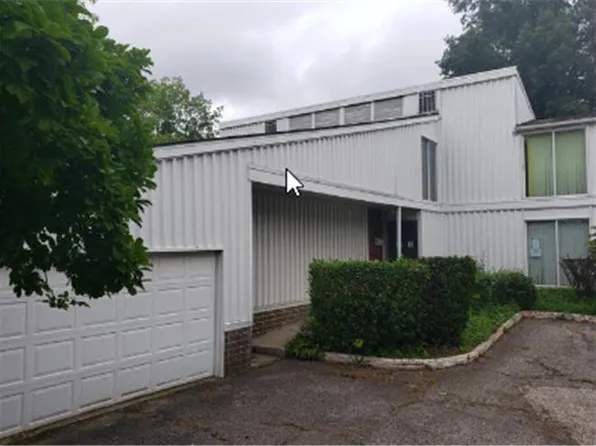 13 Sutton Pl #13, Shaker Heights, OH 44120