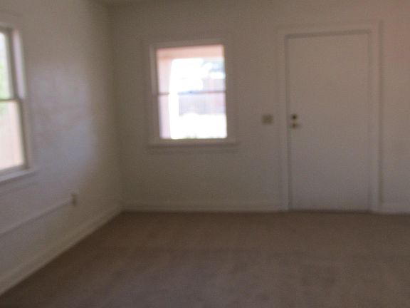4th image of 1416 S Tyndall Ave