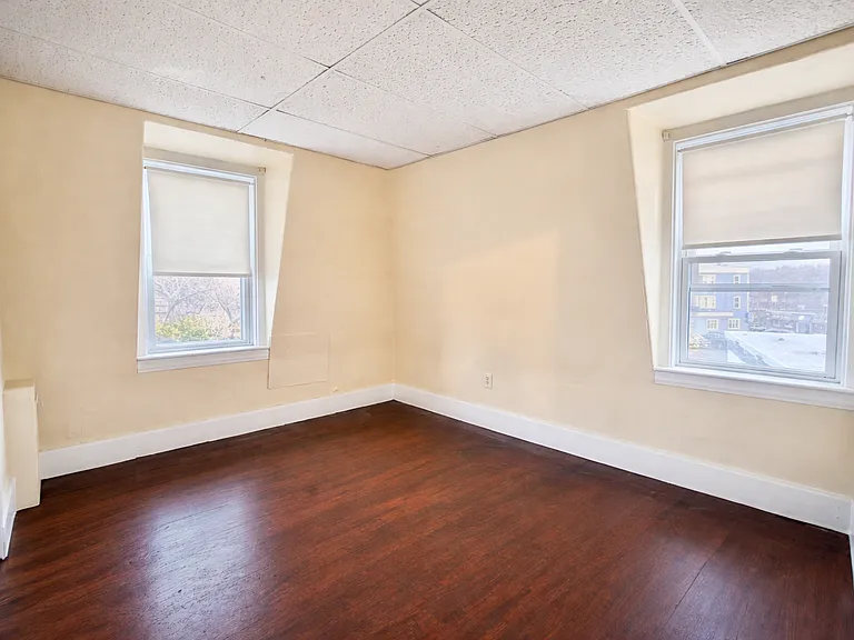 1130B Washington St — Photo 10