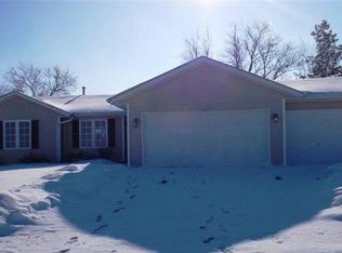 4145 Chandan Blvd, Poplar Grove, IL 61065