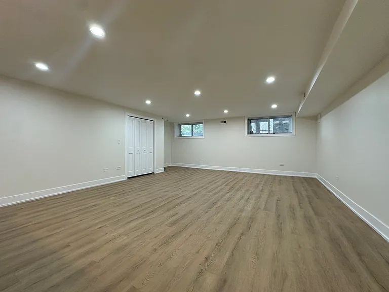 4338 N Clarendon Ave #GS — Photo 11