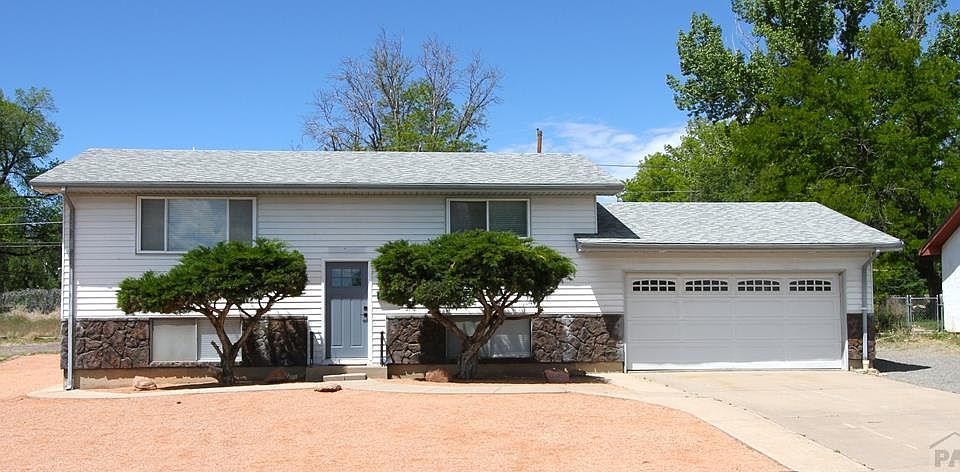 1st image of 9 Meadowbrook Dr