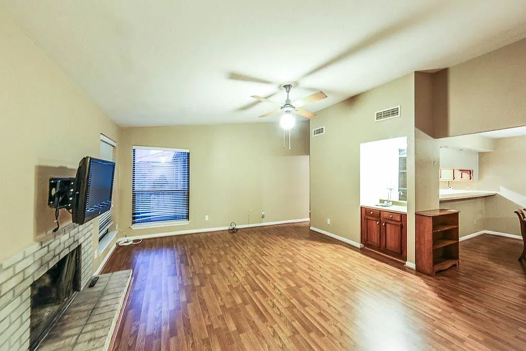 2 bed, 2.0 bath, 1200 sqft, $1,400 — Photo 4