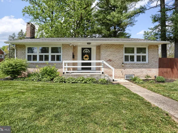 2444 Parkway Blvd, Harrisburg, PA 17103