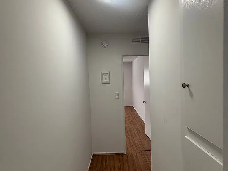 817 S. St. Andrews Pl — Photo 8