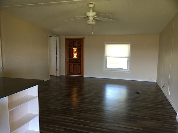 5th image of 31516 Gladys Ln