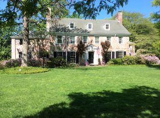 2680 Chesterton Rd, Shaker Heights, OH 44122