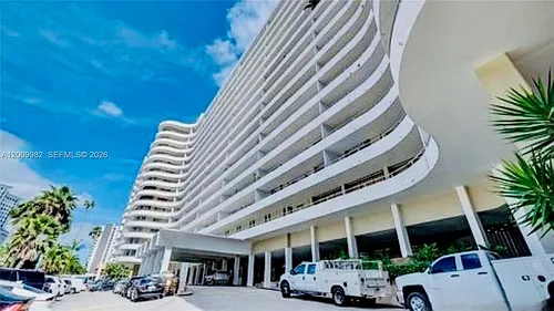 5555 Collins Ave #7P Photo 1
