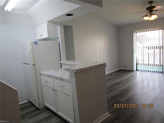4th image of 47 Davenport Ct