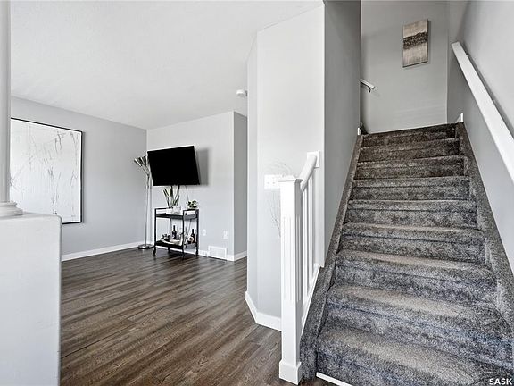 4th image of UNIT 18-4500 Child AVENUE