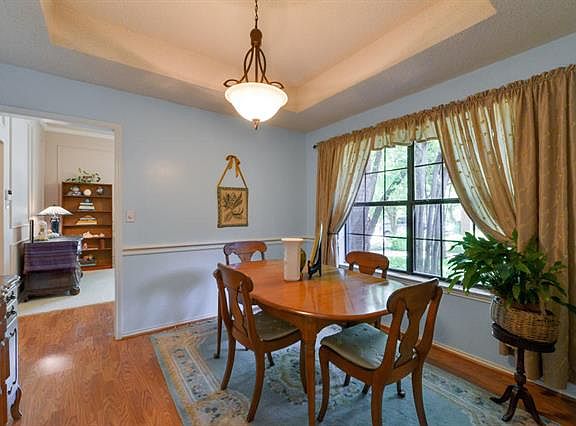 3rd image of 5508 Bradley Ct