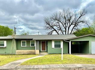 2664 W Summit Ave, San Antonio, TX 78228
