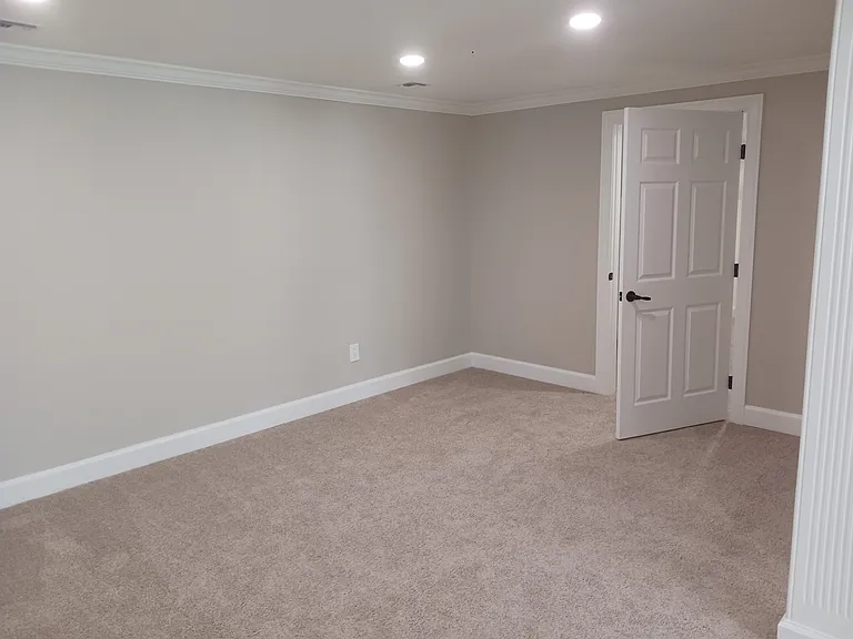 Second bonus area with large walk-in storage area