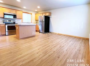 2208 SE Ellis St #2210, Portland, OR 97202