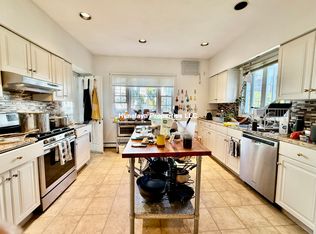 59 Ossipee Rd #1, Somerville, MA 02144