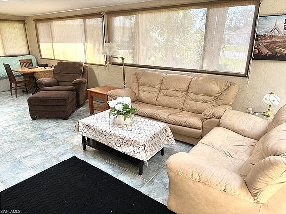 5th image of 10090 Sunshine DR