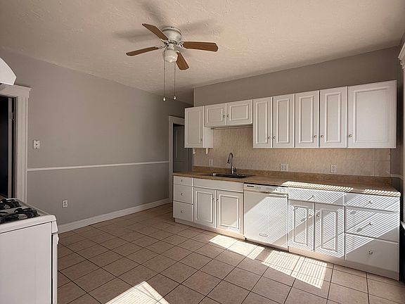 5th image of 488 Park Ave #1