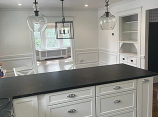 85 Willow St, West Roxbury, MA 02132