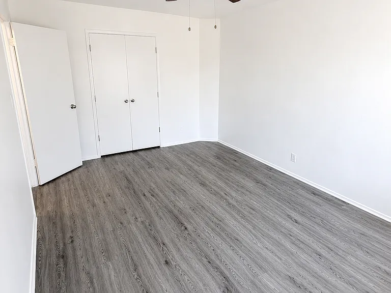 5309 Whitsett Ave #5 — Photo 5