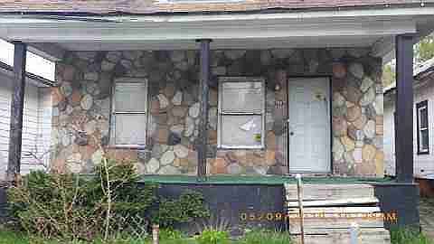 7407 Elmhurst