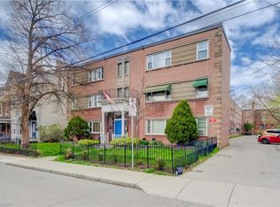 137 Emerald St S #25, Hamilton, ON L8N 2V4