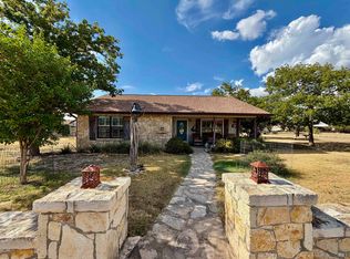 82 Crockett Rd, Brackettville, TX 78832