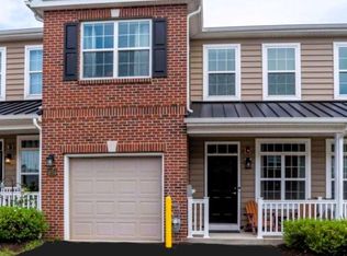 16759 River View Cir, Bristol, PA 19007