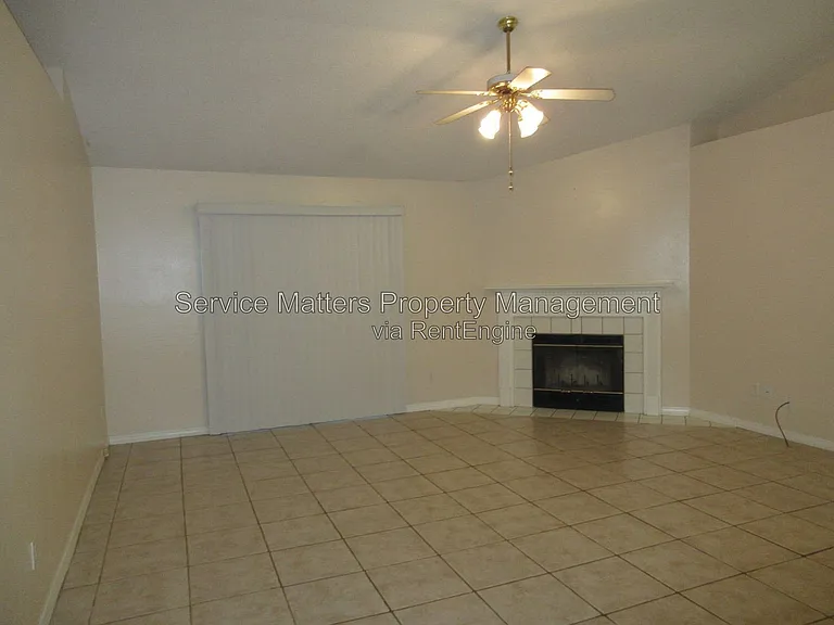 3714 Deer Creek Ln — Photo 8