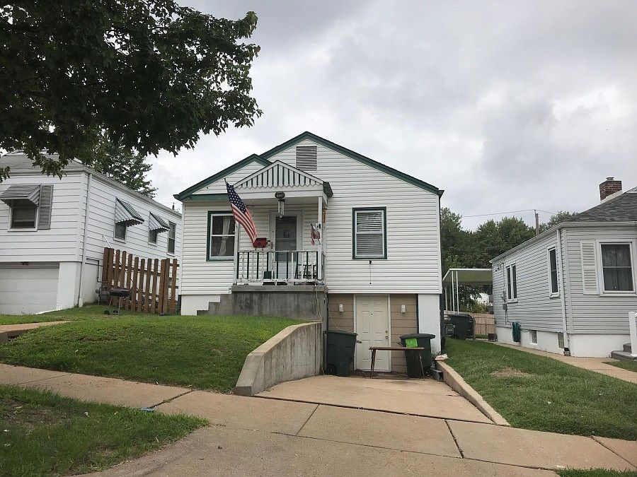 1st image of 1453 Prather Ave