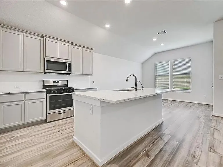 116 Joseph Hawkins Ln — Photo 10